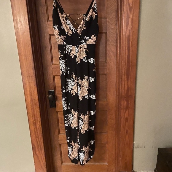 Privacy Please Dale Floral Strappy Jumpsuit - Picture 4 of 5